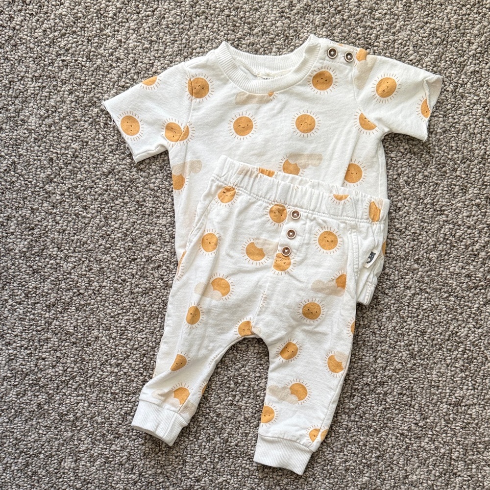 Rabbit + Bear suns outfit